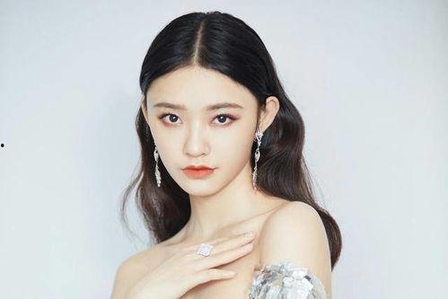 眼间距宽女明星,独特魅力与时尚风采